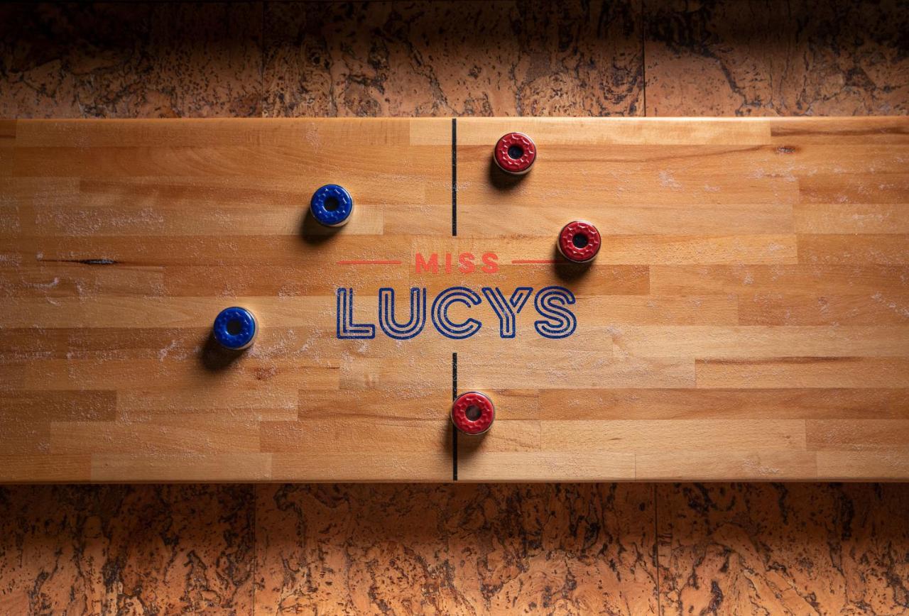 Lylo Auckland Hotel מראה חיצוני תמונה Miss Lucy's