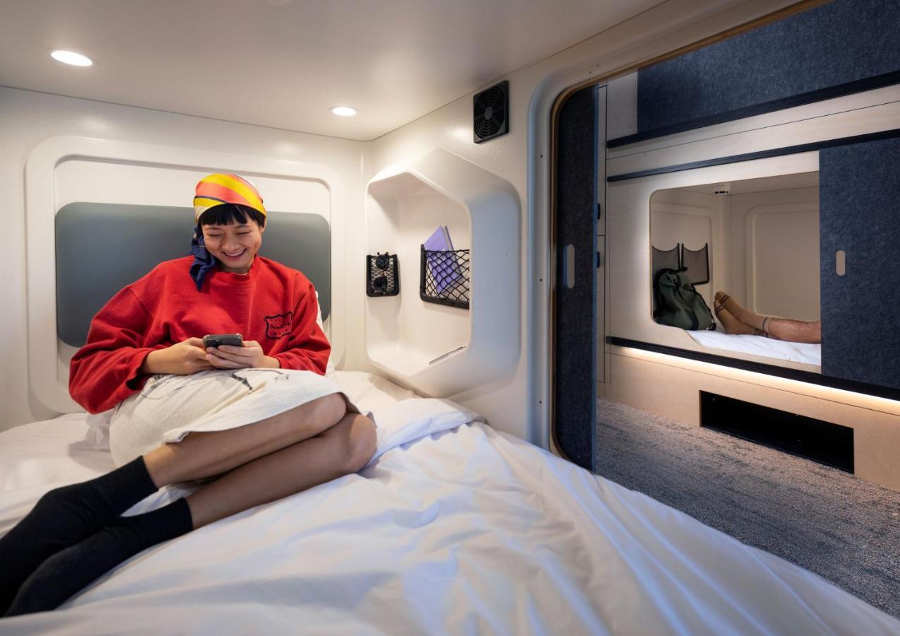 Lylo Auckland Hotel מראה חיצוני תמונה A capsule hotel room