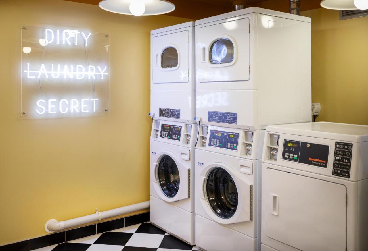 Lylo Auckland Hotel מראה חיצוני תמונה Laundry room at the Standard East Village